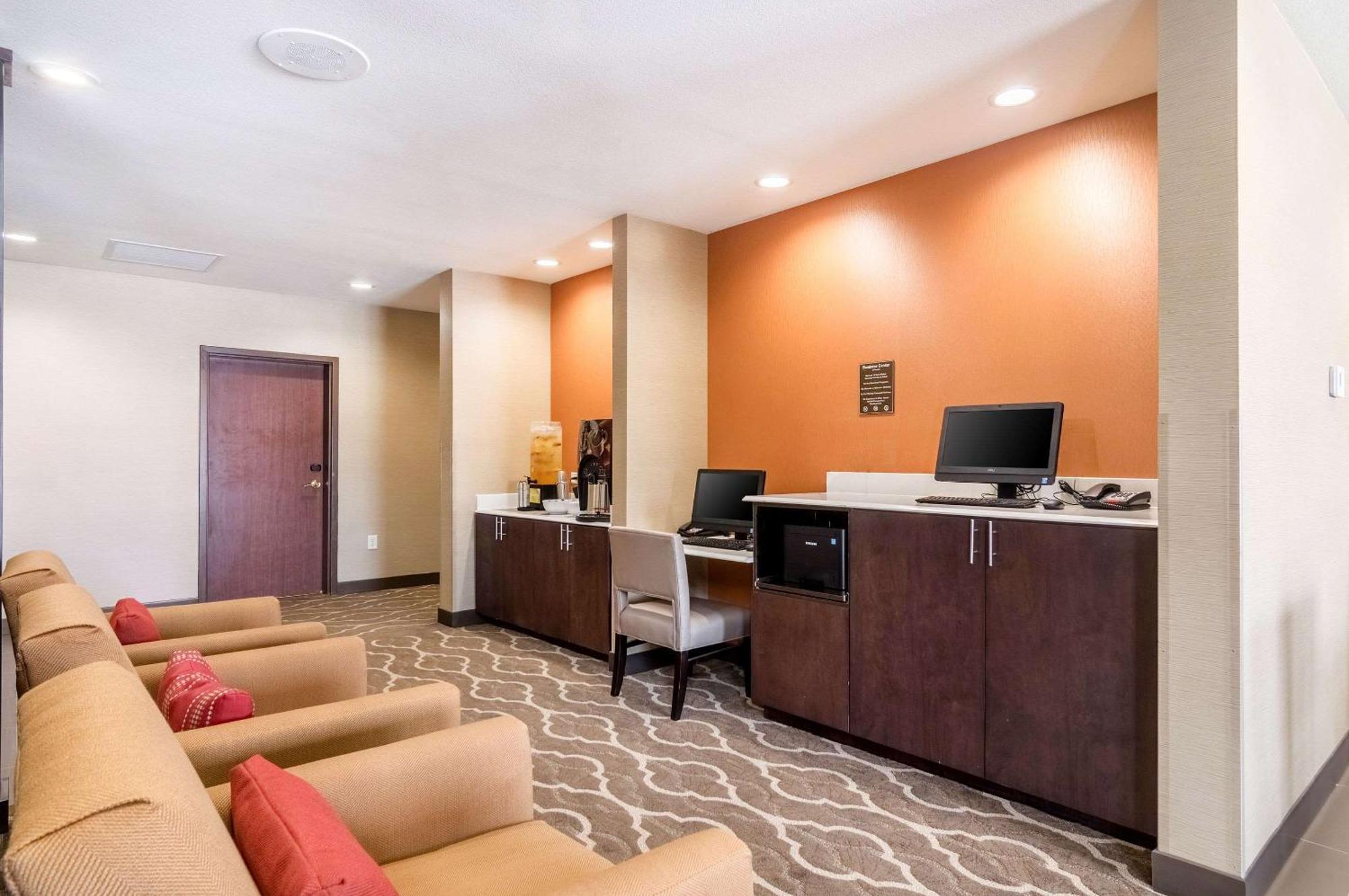 Comfort Suites Meridian And I-40 Oklahoma City Exteriör bild
